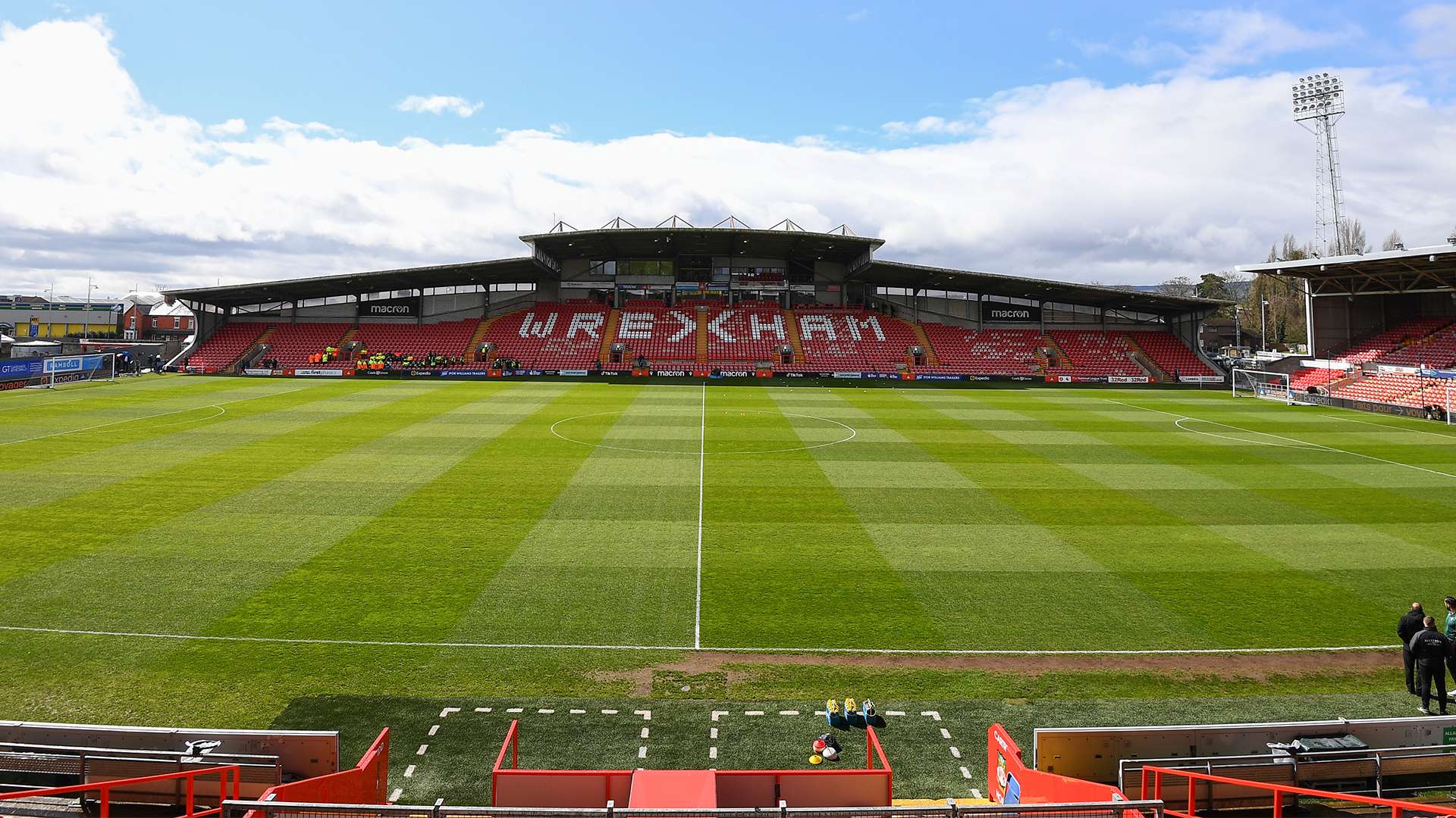 之快令人咋 之快令人咋