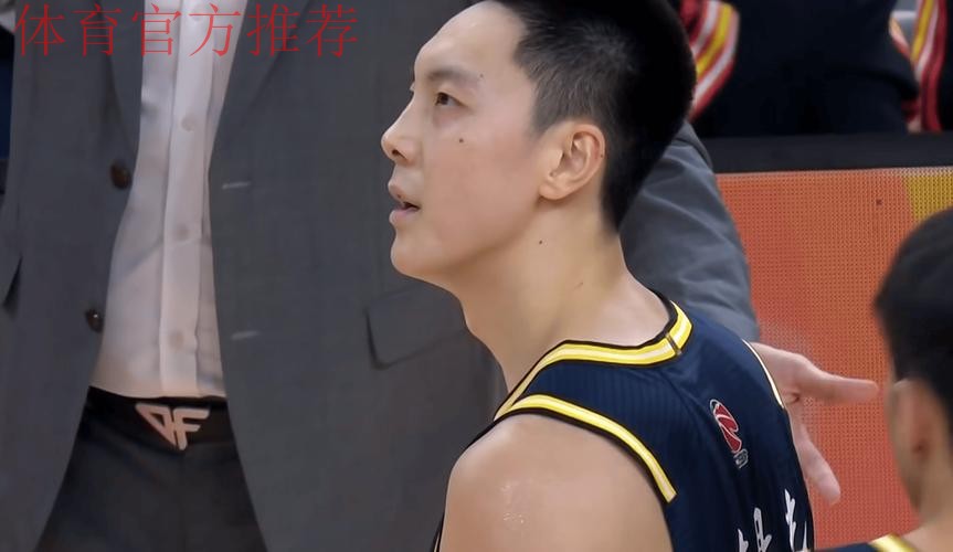 广东3消息!徐杰最新伤情,杜锋批评年轻球员,胡明轩令人失望 广东3消息!徐杰最新伤情,杜锋批评年轻球员,胡明轩令人失望